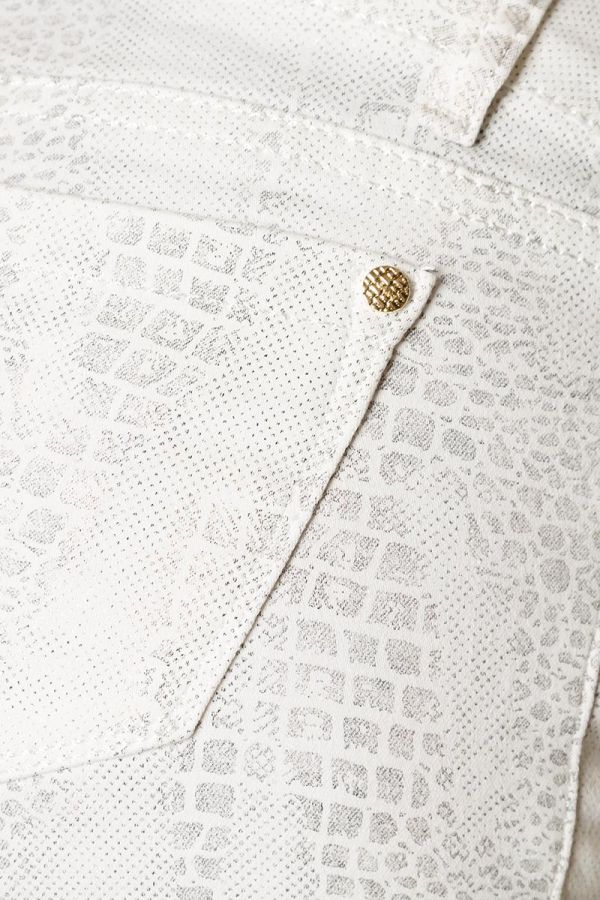 short hot pant leather look at croco motif white