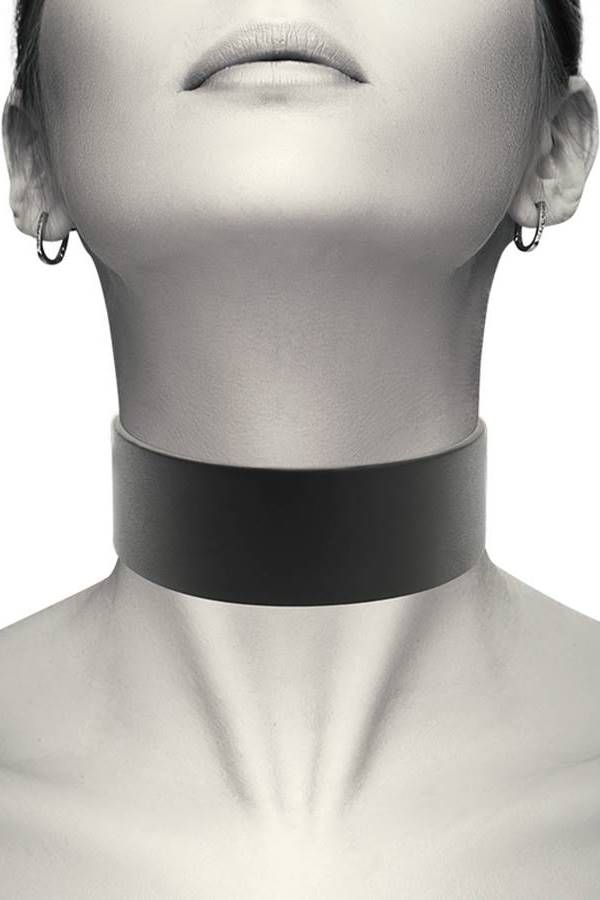 necklace choker cords leatherette black.
