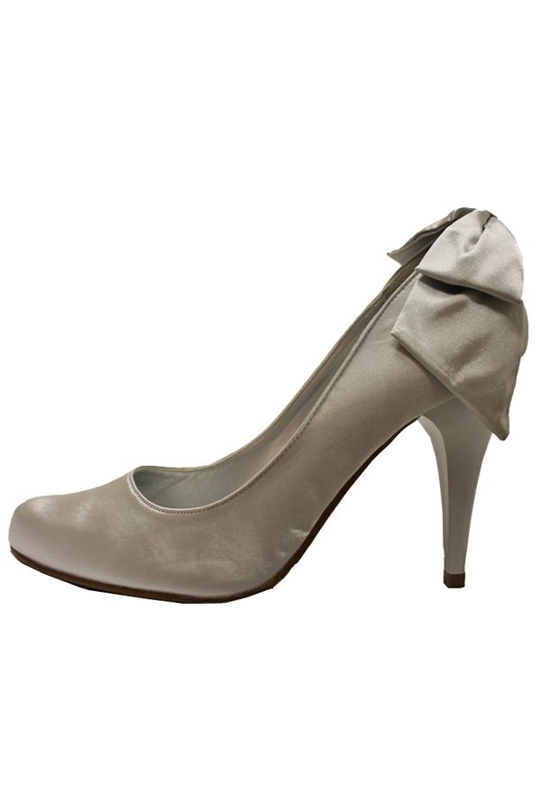 classic satin pump decorated with bow back silver