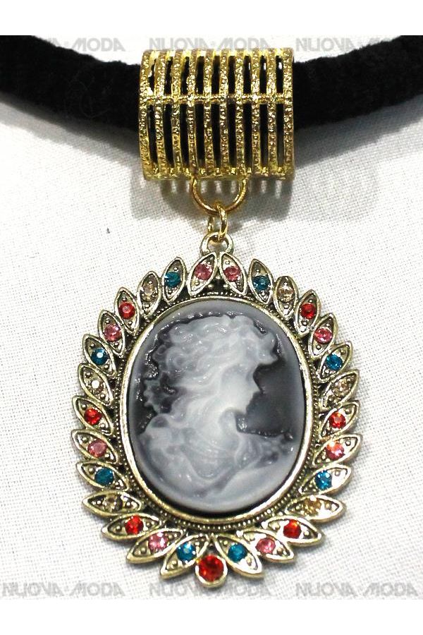 neck jewel vintage pendant muticolour.